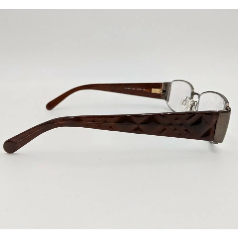 Burberry classic metal